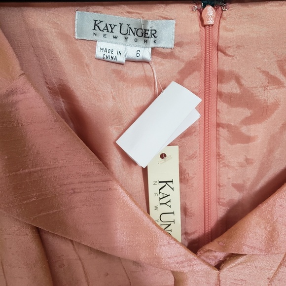 𝗞𝗮𝘆 𝗨𝗻𝗴𝗲𝗿 𝗱𝗿𝗲𝘀𝘀 - Picture 3 of 4